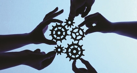 How to develop aluminum doors and windows enterprises and agents in the post-investment era?